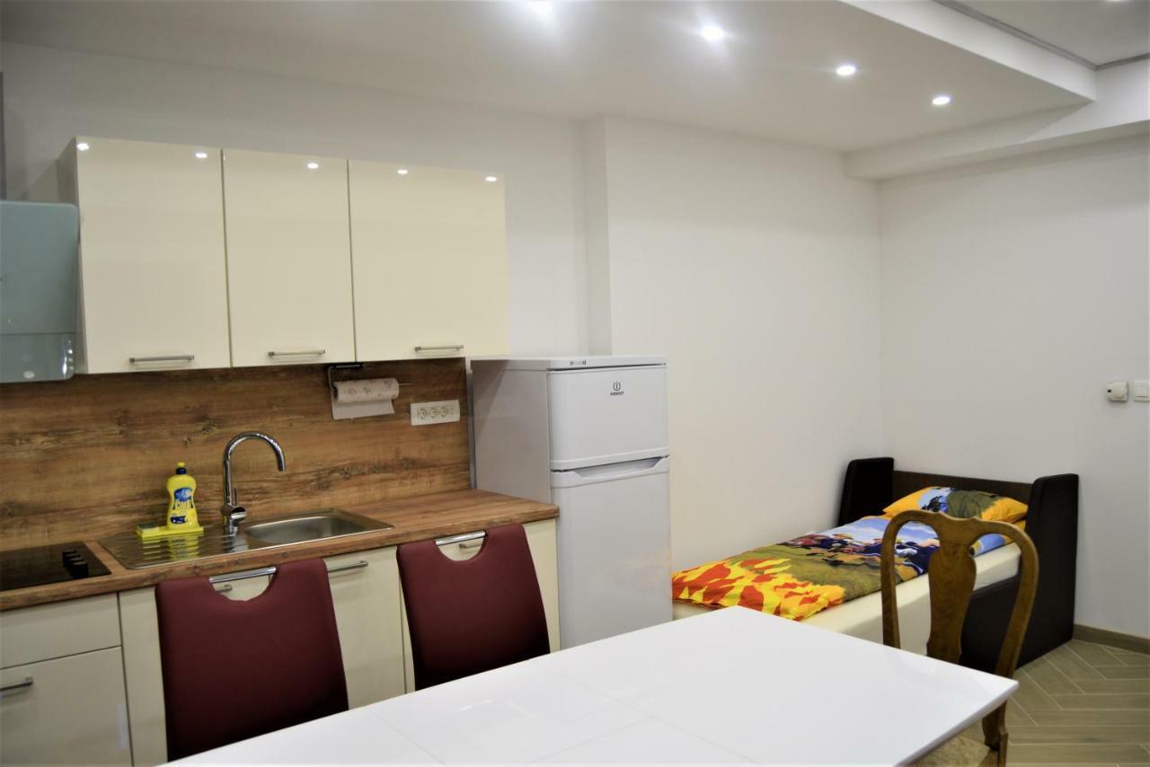 Apartmaji Maln Dolenjske Toplice Zewnętrze zdjęcie